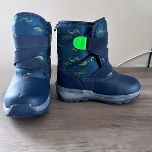 Carters Snow boots